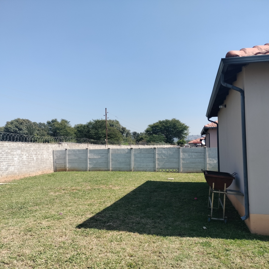 To Let 3 Bedroom Property for Rent in Waterval East North West
